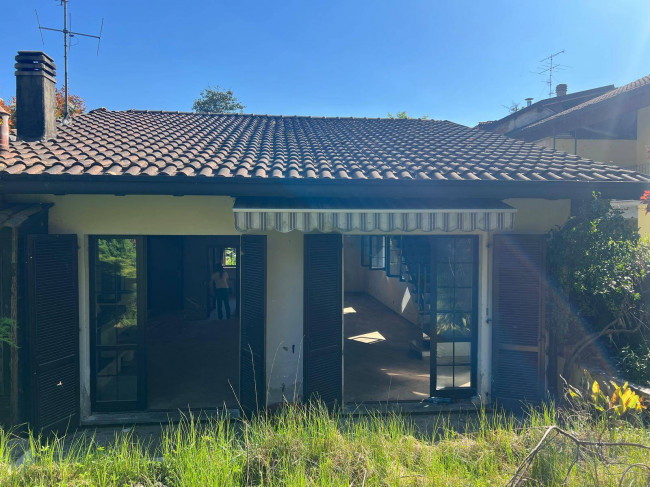 Casa singola in vendita a Verano Brianza
