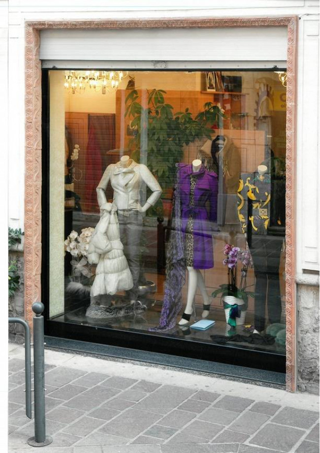 Attività commerciale in vendita a Seregno