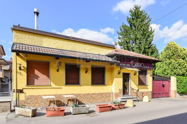 Locale commerciale in vendita a Seveso