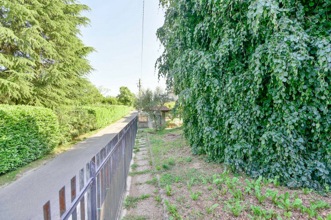 Villetta bifamiliare in vendita a Besana in Brianza
