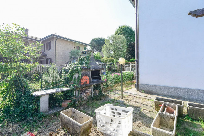 Villetta bifamiliare in vendita a Besana in Brianza