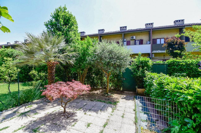 Villette a schiera in vendita a Seregno