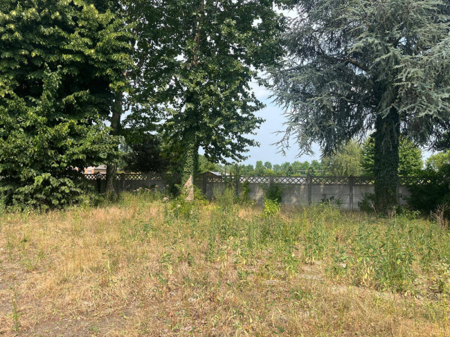 Capannone in vendita a Giussano