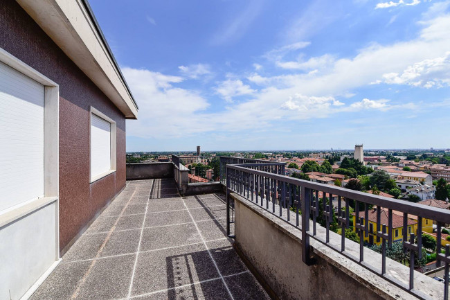 Appartamento in vendita a Carate Brianza