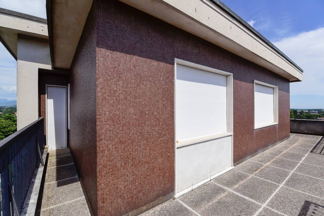 Appartamento in vendita a Carate Brianza