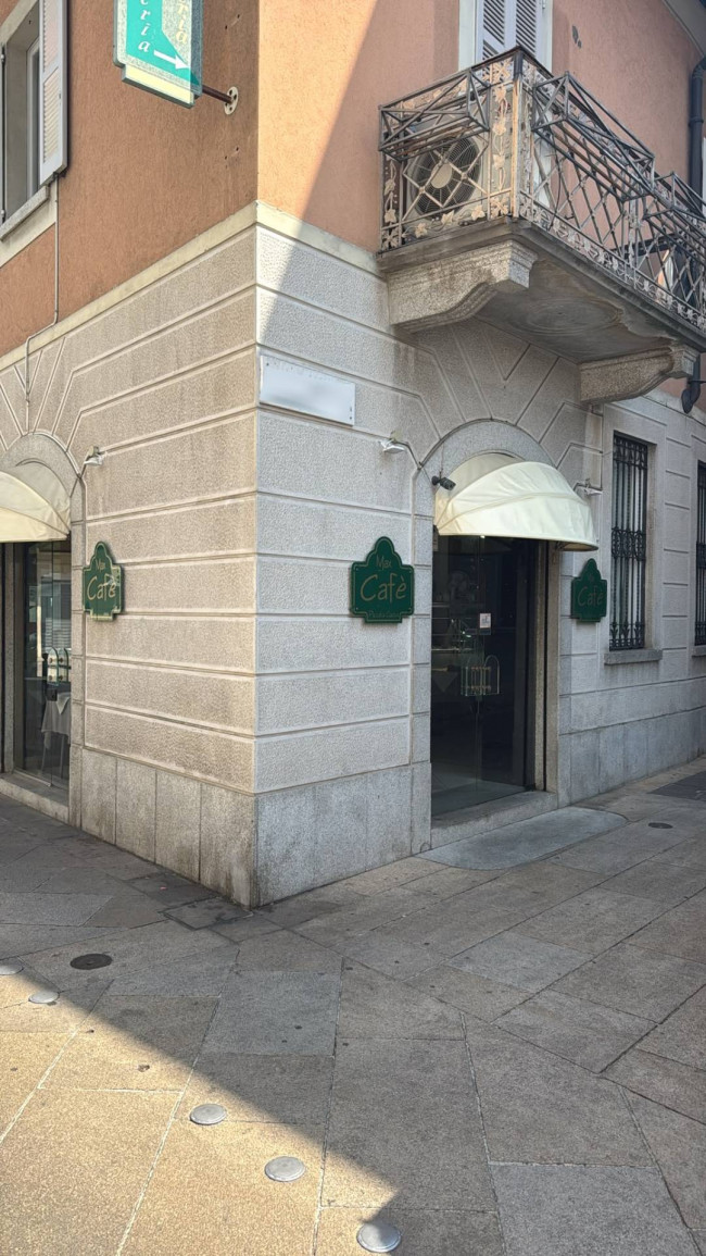 Attività commerciale in vendita a Seregno