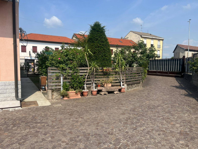 Casa singola in vendita a Giussano