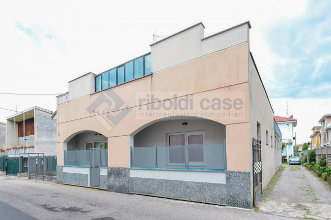 Villa in vendita a Cabiate