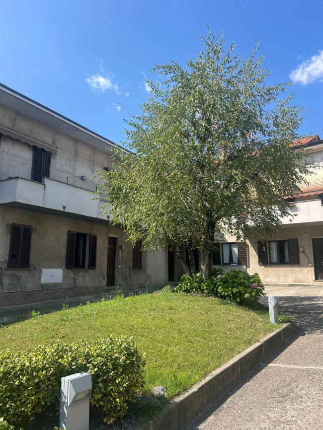 Magazzino in vendita a Giussano