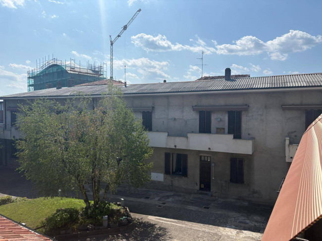 Magazzino in vendita a Giussano