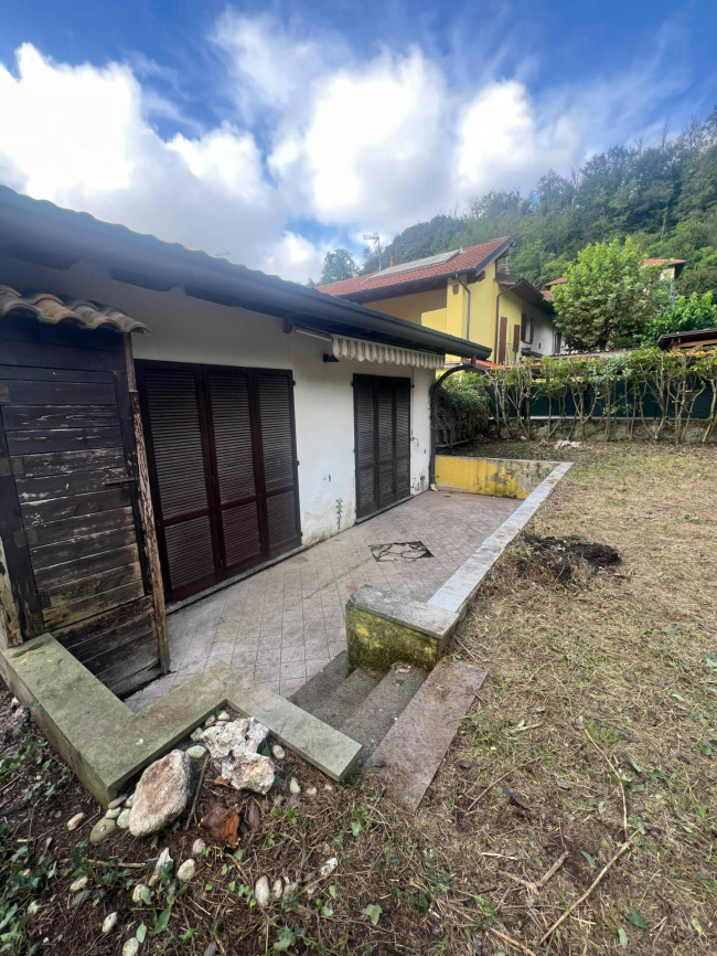 Casa singola in vendita a Verano Brianza