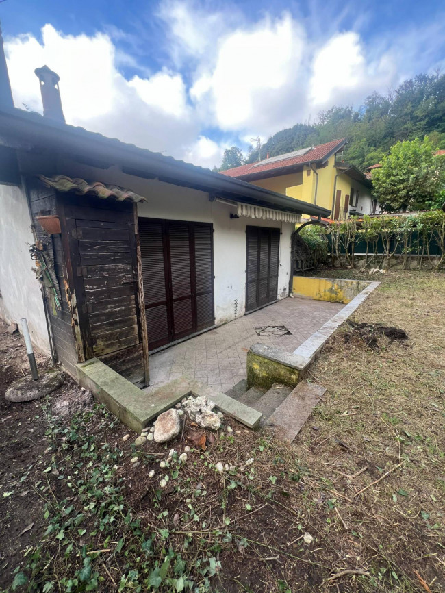 Casa singola in vendita a Verano Brianza