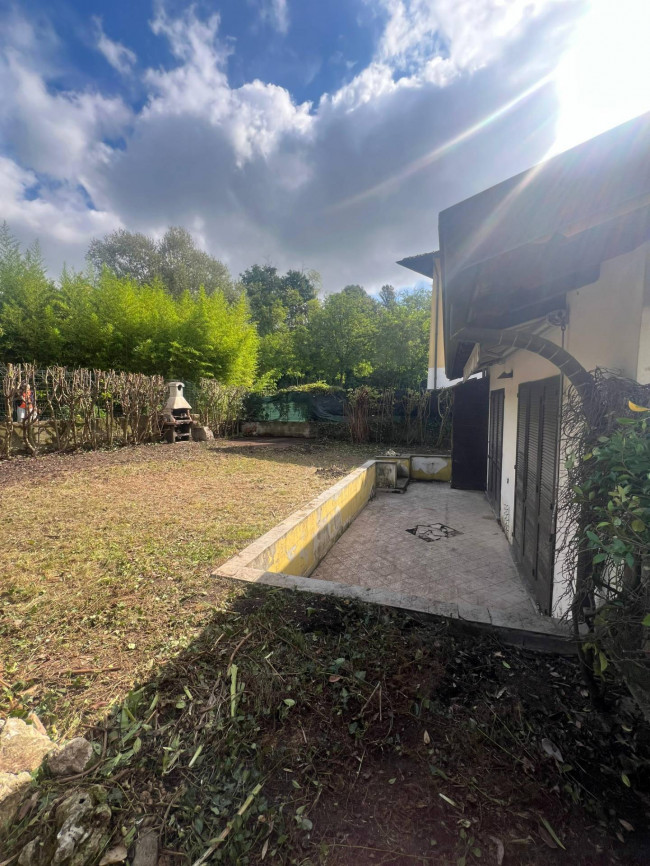 Casa singola in vendita a Verano Brianza