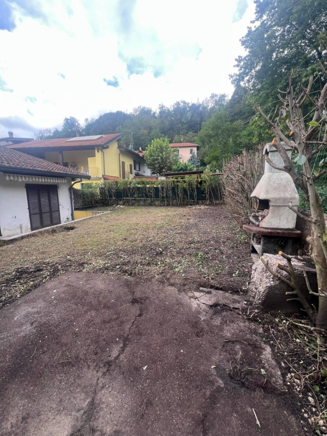 Casa singola in vendita a Verano Brianza