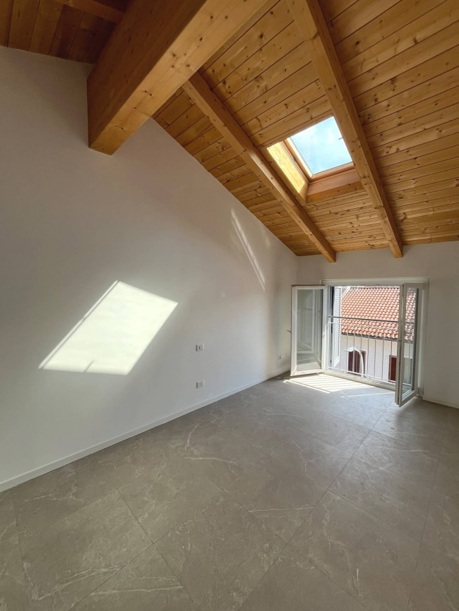 Appartamento in vendita a Seregno