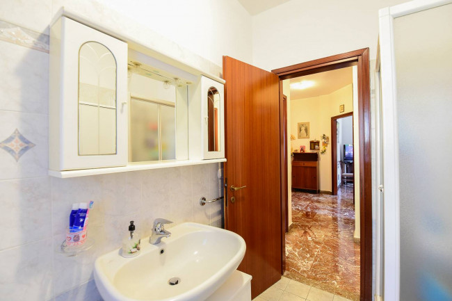 Appartamento in vendita a Verano Brianza