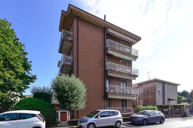 Appartamento in vendita a Verano Brianza