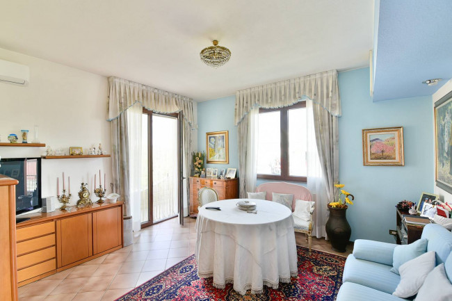 Appartamento in vendita a Varedo