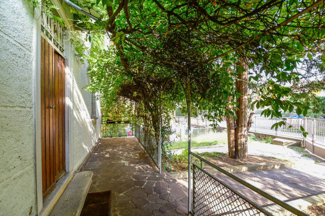 Villa in vendita a Olgiate Molgora