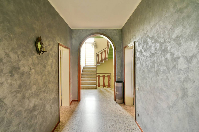 Villa in vendita a Olgiate Molgora