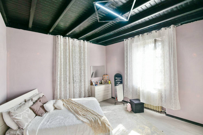 Villa in vendita a Olgiate Molgora