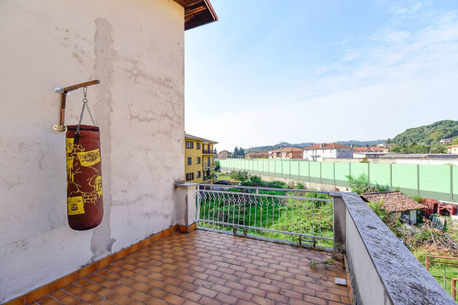 Villa in vendita a Olgiate Molgora