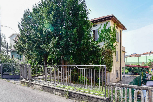 Villa in vendita a Olgiate Molgora