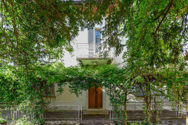 Villa in vendita a Olgiate Molgora