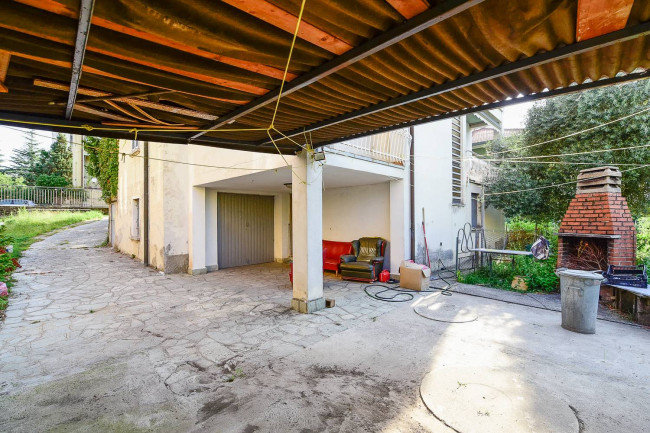 Villa in vendita a Olgiate Molgora