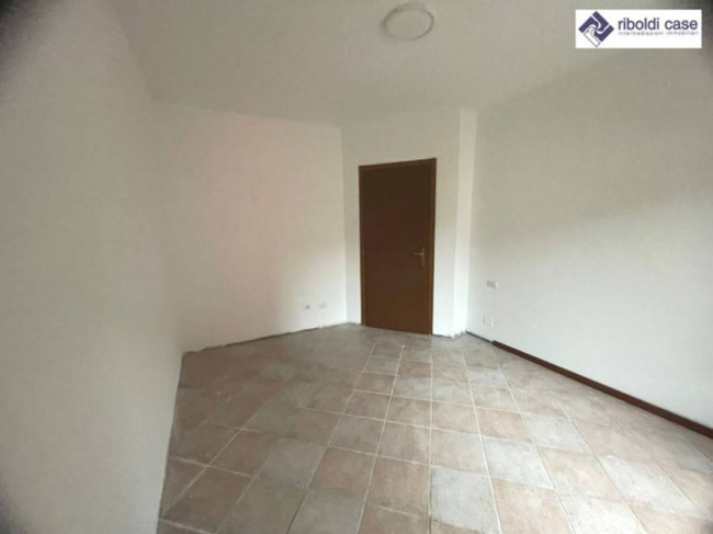 Appartamento in vendita a Barzanò