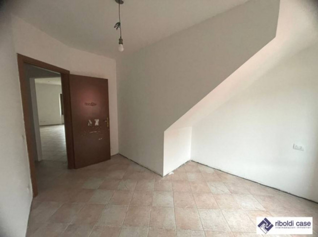 Appartamento in vendita a Barzanò