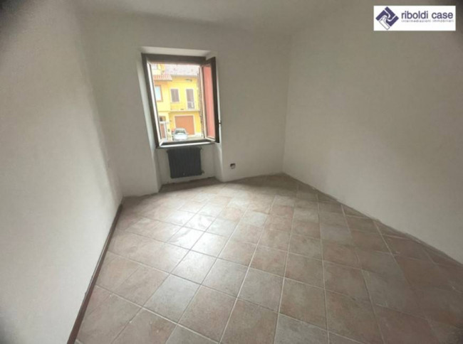 Appartamento in vendita a Barzanò