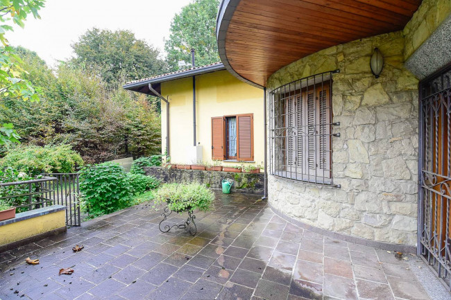 Villa in vendita a Mariano Comense