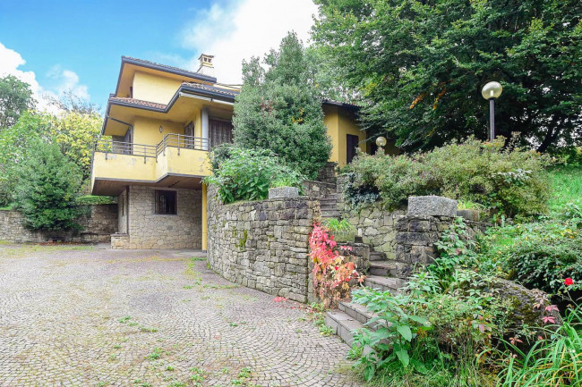 Villa in vendita a Mariano Comense