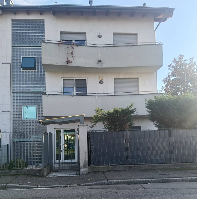 Appartamento in affitto a Desio
