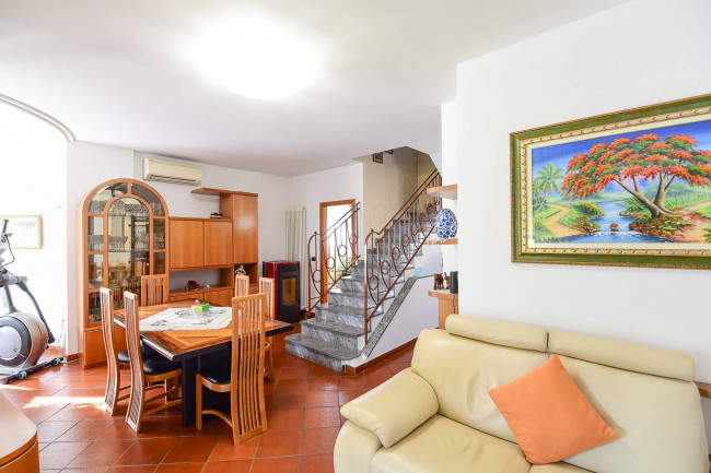 Villetta bifamiliare in vendita a Seveso