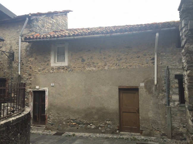 Appartamento in vendita a Caglio