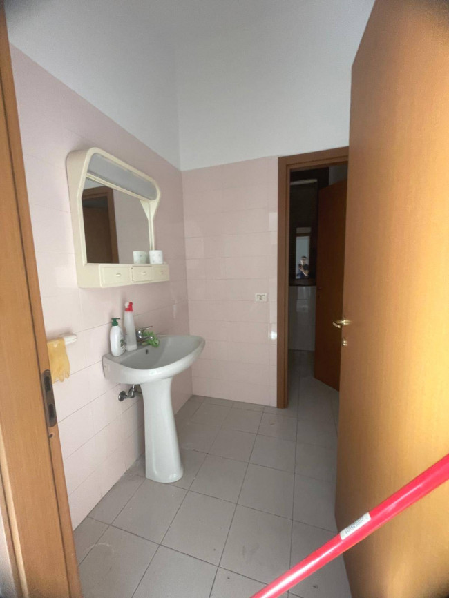 Magazzino in affitto a Seregno
