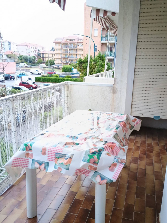 Appartamento in affitto a Albenga