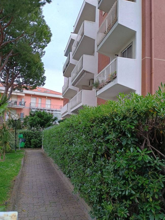 Appartamento in affitto a Albenga