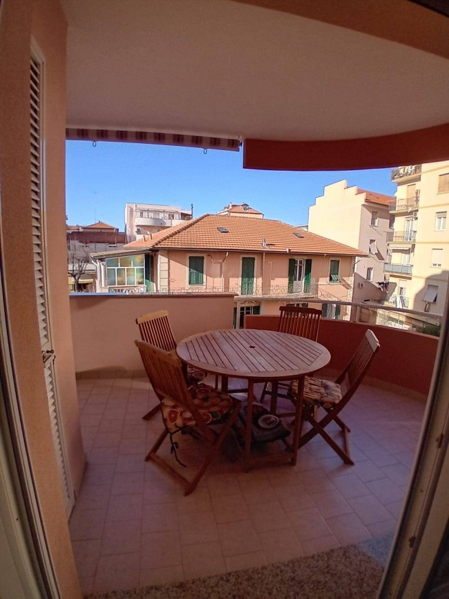 Appartamento in affitto a Albenga