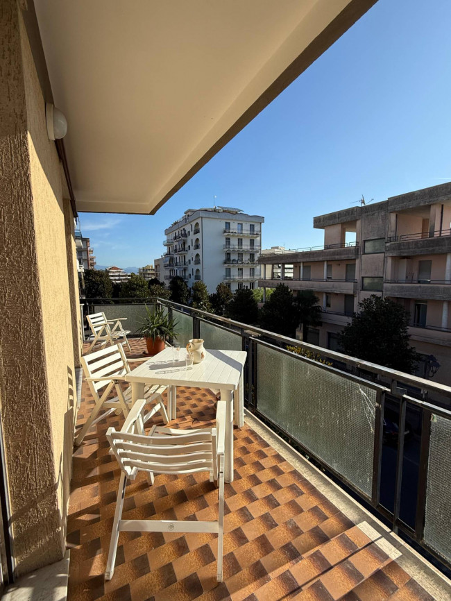 Appartamento in affitto a Albenga