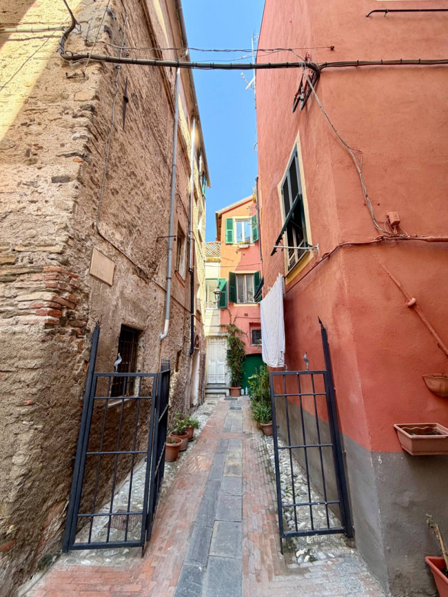 Appartamento in affitto a Albenga