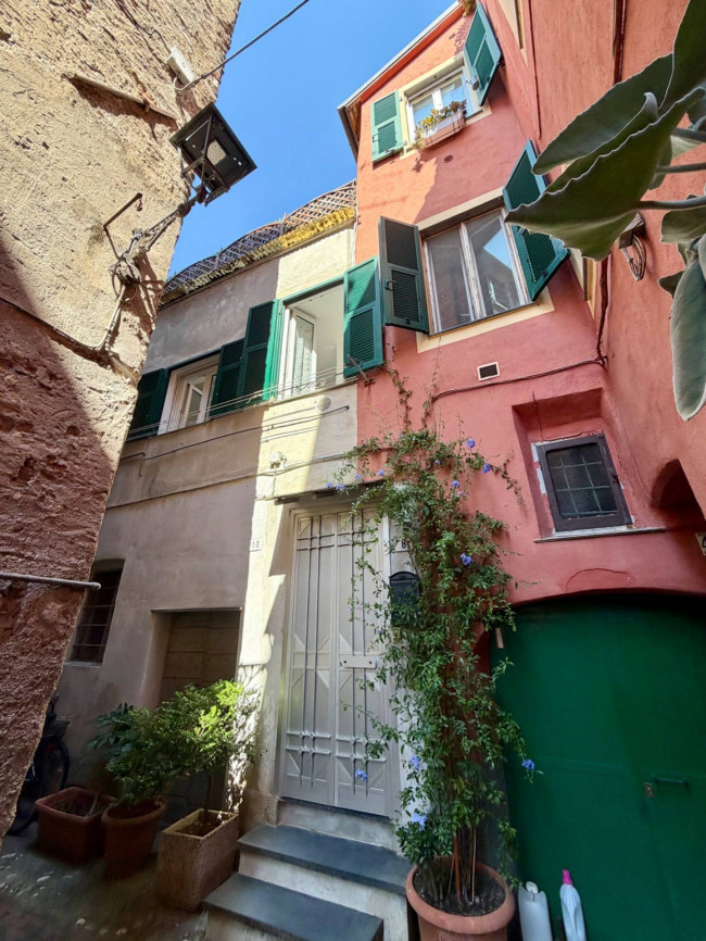 Appartamento in affitto a Albenga
