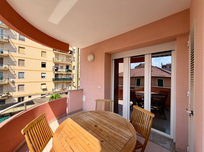 Appartamento in affitto a Albenga