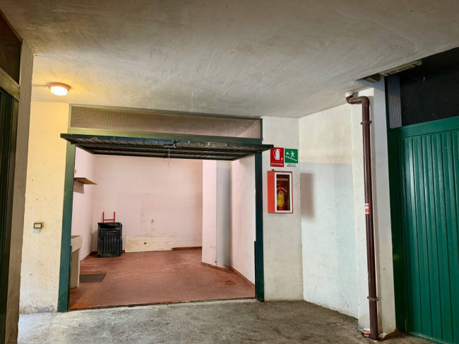 Box o garage in vendita a Ceriale