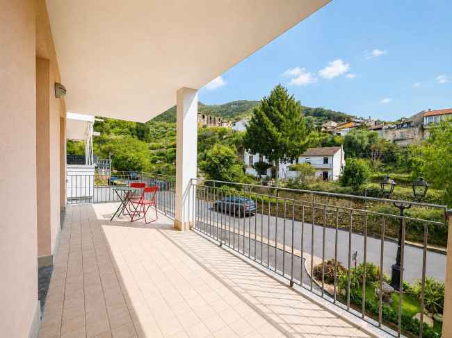 Appartamento in vendita a Albenga