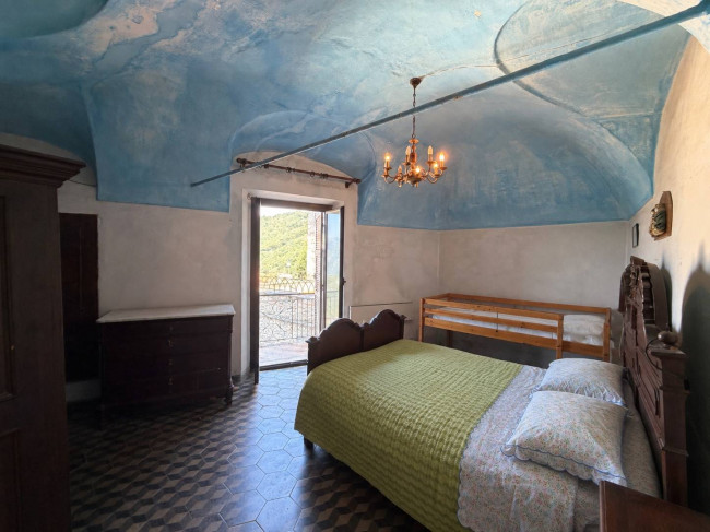 Semindipendente in vendita a Castelvecchio di Rocca Barbena