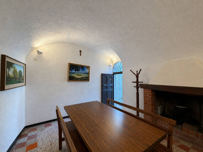 Semindipendente in vendita a Castelvecchio di Rocca Barbena
