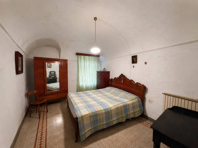 Semindipendente in vendita a Castelvecchio di Rocca Barbena